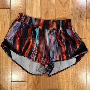 Like new! Lululemon Hottie Hot Shorts
